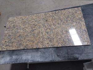 Santa Cecilia Medium poleret granit fliser